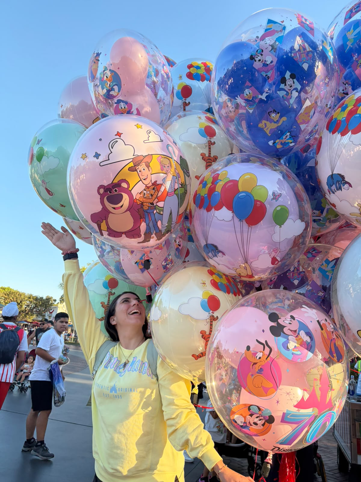 Andrea disfrutando Disneyland